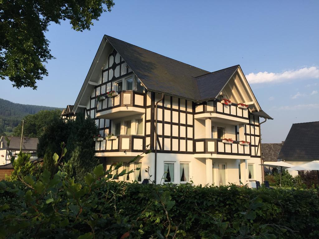 Hotel Flurschuetz Lennestadt Exterior photo